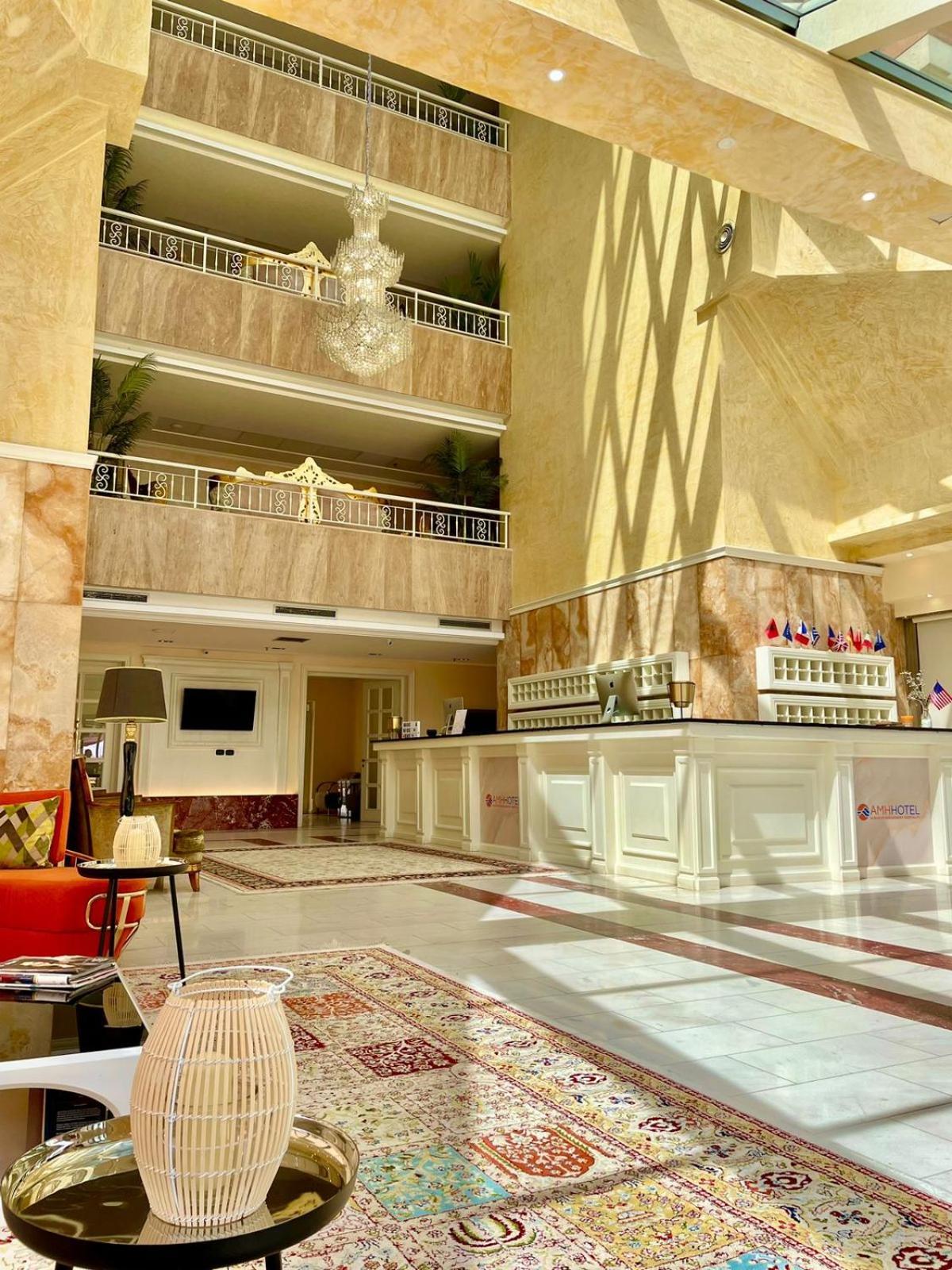 Amh Hotel Durrës Exterior foto